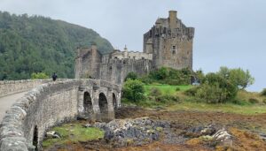 Loch Ness & the Eilean Donan Castle